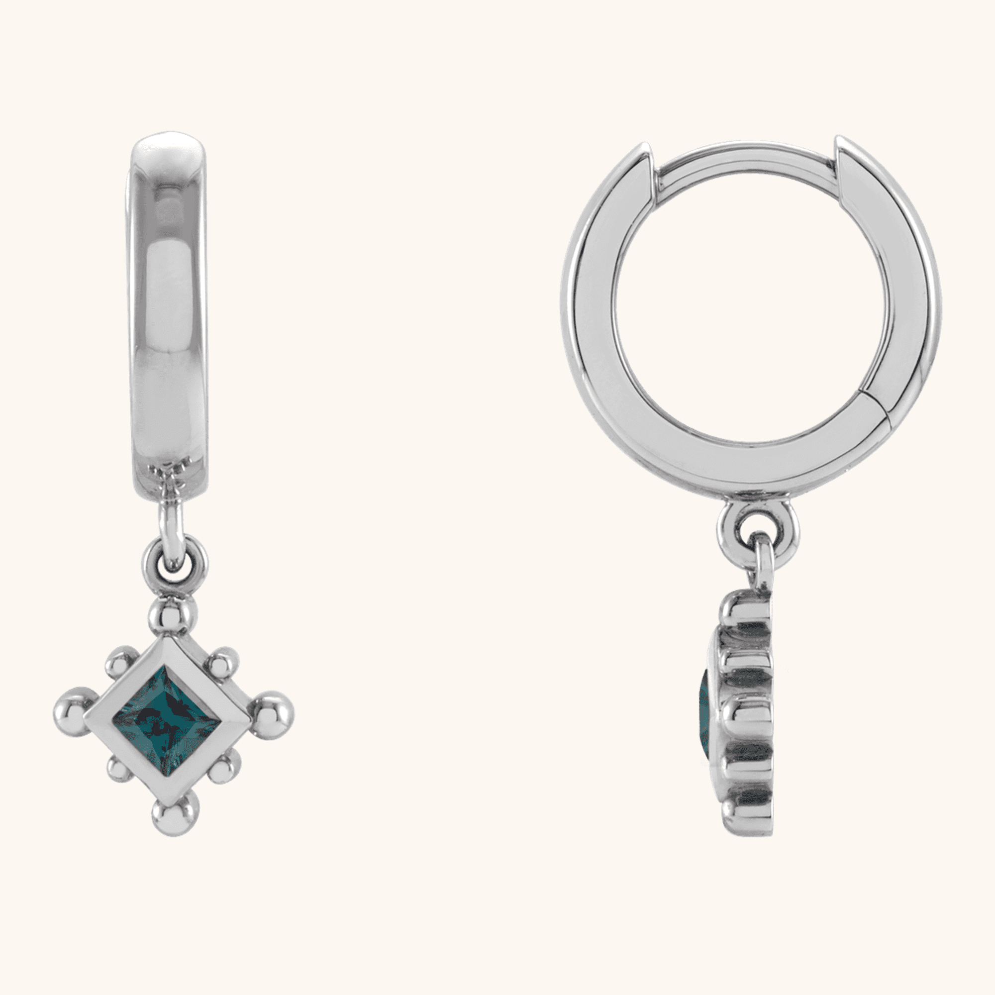 ProductImages_87598_127_P_PNG-1 Gold Hoop Earrings