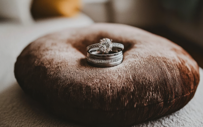 Taylor Swift Engagement Ring: Vintage Charm Meets Modern Romance