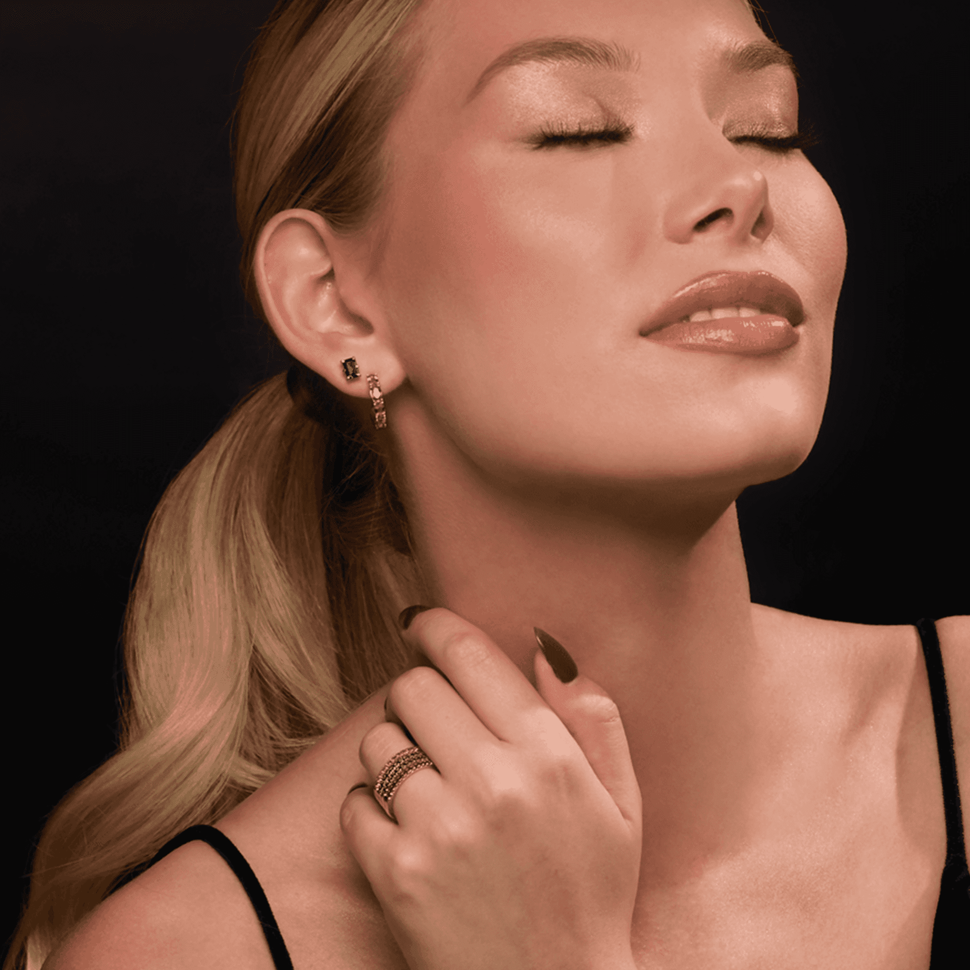 Stud_Earrings_88844_161_P_267202282 Stud Earrings